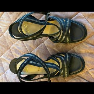 Christian Louboutin Zipper Sandal SZ41